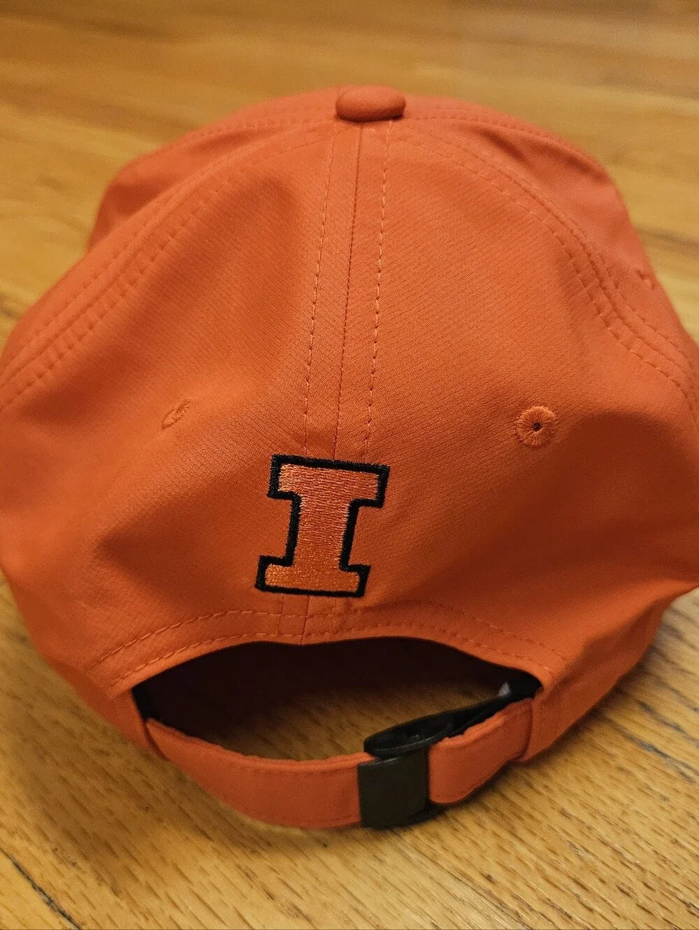 Orange Wilson Golf Hats With University Of Illinois Logo On The Back - NWOT